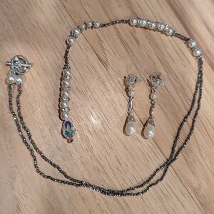 Elegant Pearl and Silver Jewelry Set